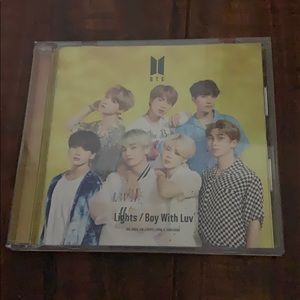 BTS Boy with luv/lights Japanese cd